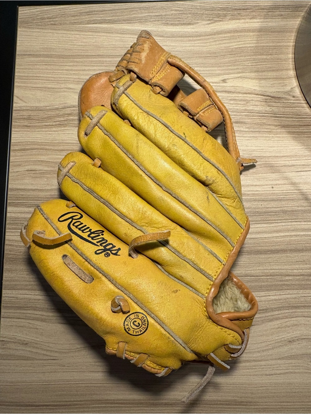 Rawlings RBG109 Youth Baseball Glove Mitt Yellow Leather Made In Thailand - Picture 2 of 5